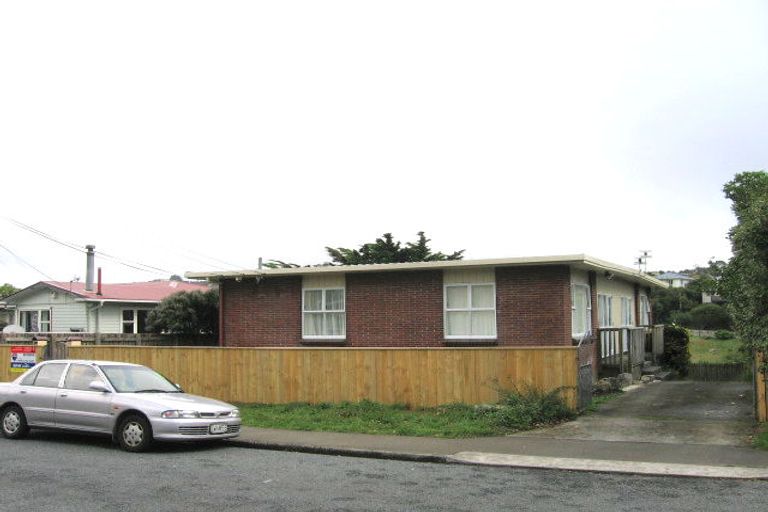 Photo of property in 31a Oswald Crescent, Paparangi, Wellington, 6037