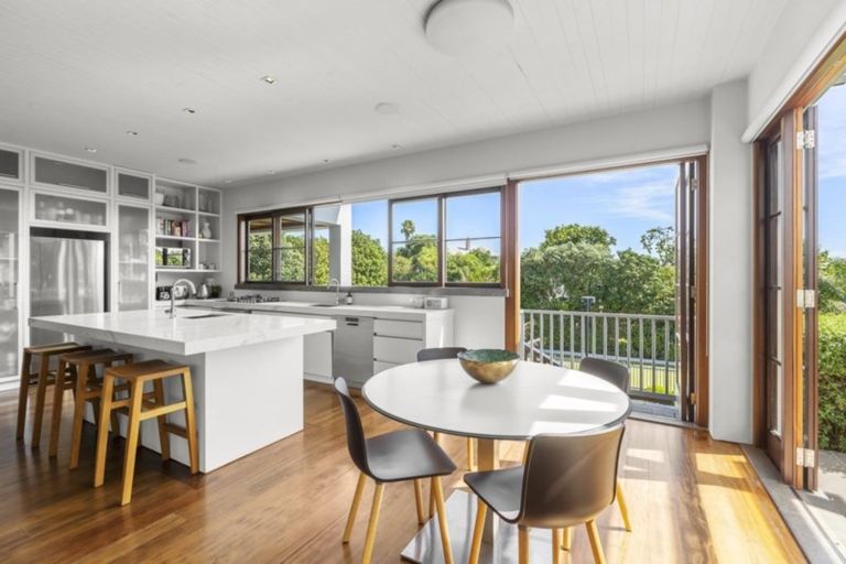 Photo of property in 14 Rawhitiroa Road, Kohimarama, Auckland, 1071