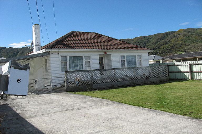 Photo of property in 6 Westminster Road, Wainuiomata, Lower Hutt, 5014