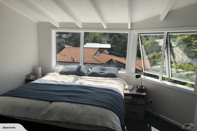 Photo of property in 66 Heathcote Road, Castor Bay, Auckland, 0620