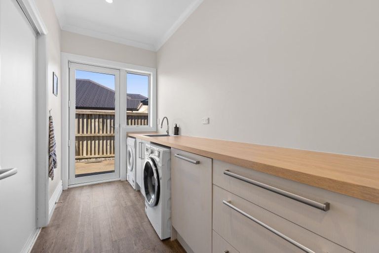 Photo of property in 28 Elizabeth Allen Drive, West Melton, 7618