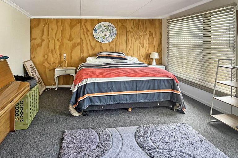 Photo of property in 13 Koputara Road, Himatangi Beach, Foxton, 4891