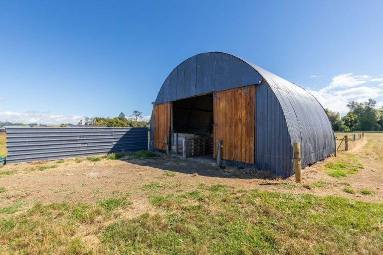 Photo of property in 291 Manutahi Road, Lepperton, New Plymouth, 4372