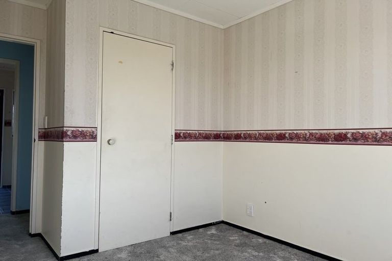 Photo of property in 23 Jasmine Grove, Maungaraki, Lower Hutt, 5010