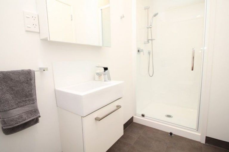 Photo of property in 203/160b Hobsonville Point Road, Hobsonville, Auckland, 0616