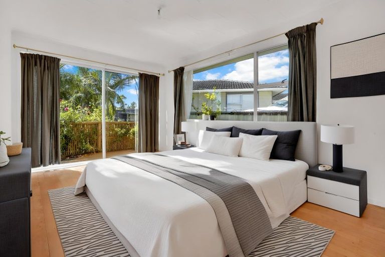 Photo of property in 36 Reelick Avenue, Pakuranga Heights, Auckland, 2010