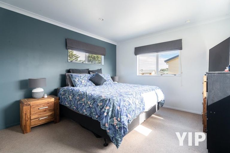 Photo of property in 2 Pohutukawa Grove, Titahi Bay, Porirua, 5022