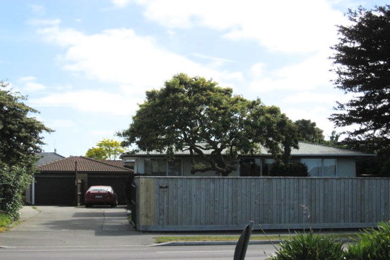 Photo of property in 210 Yaldhurst Road, Avonhead, Christchurch, 8042