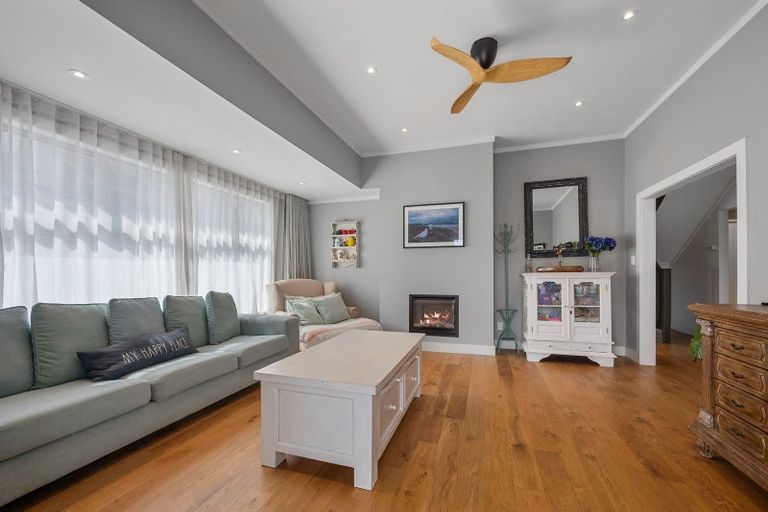 Photo of property in 51 Milford Road, Milford, Auckland, 0620