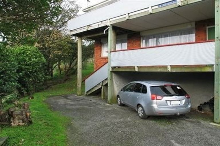 Photo of property in 2/153 Main Road, Tawa, Wellington, 5028