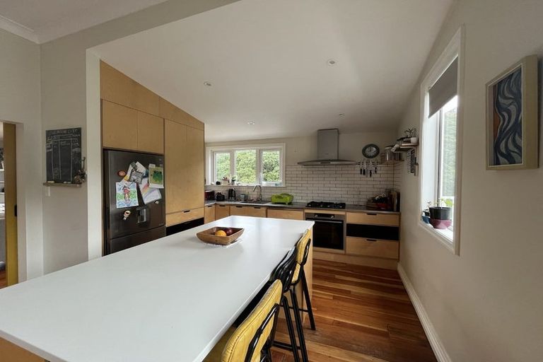 Photo of property in 143 Houghton Bay Road, Houghton Bay, Wellington, 6023