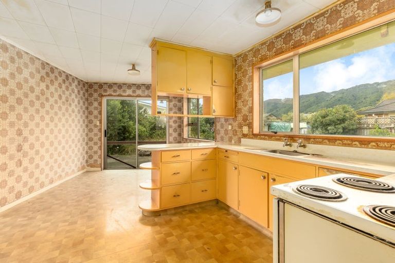 Photo of property in 72 Belvedere Avenue, Waikanae, 5036