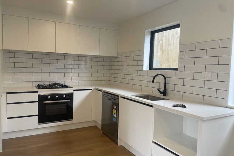 Photo of property in 514b Swanson Road, Ranui, Auckland, 0612