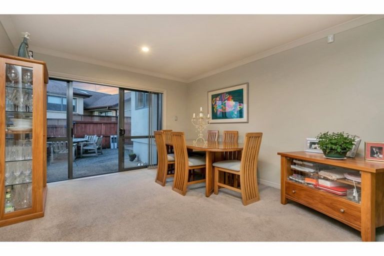 Photo of property in 8 Archer Rayner Place, Greenhithe, Auckland, 0632
