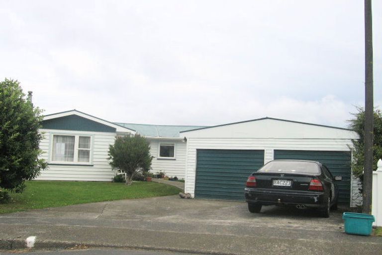 Photo of property in 9 Clematis Grove, Maungaraki, Lower Hutt, 5010