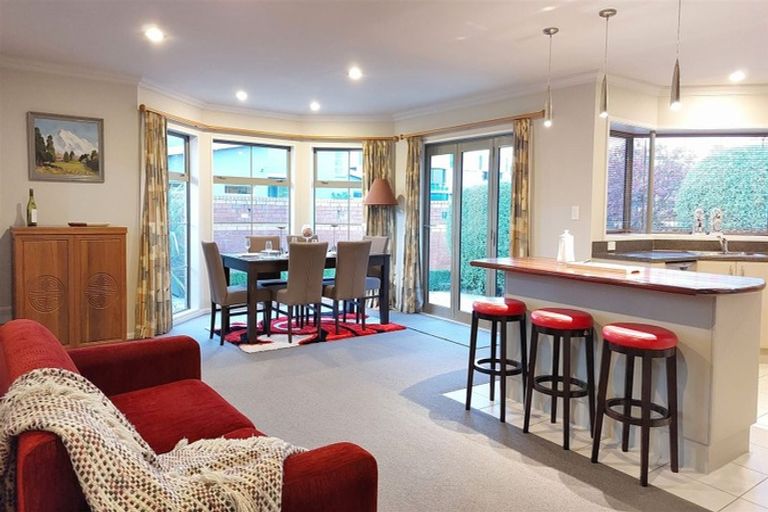 Photo of property in 27 Stableford Green, Burnside, Christchurch, 8053