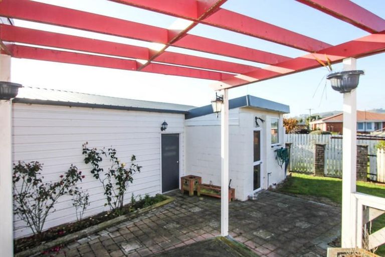 Photo of property in 60 Viscount Road, Waldronville, Dunedin, 9018