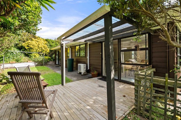 Photo of property in 23b Thatcher Crescent, Crofton Downs, Wellington, 6035