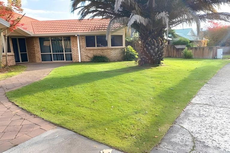 Photo of property in 11 Ayrshire Drive, Grandview Heights, Hamilton, 3200