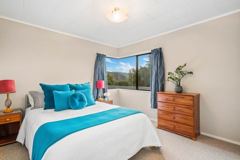 Photo of property in 2/26 Angela Place, Kinloch, Taupo, 3377