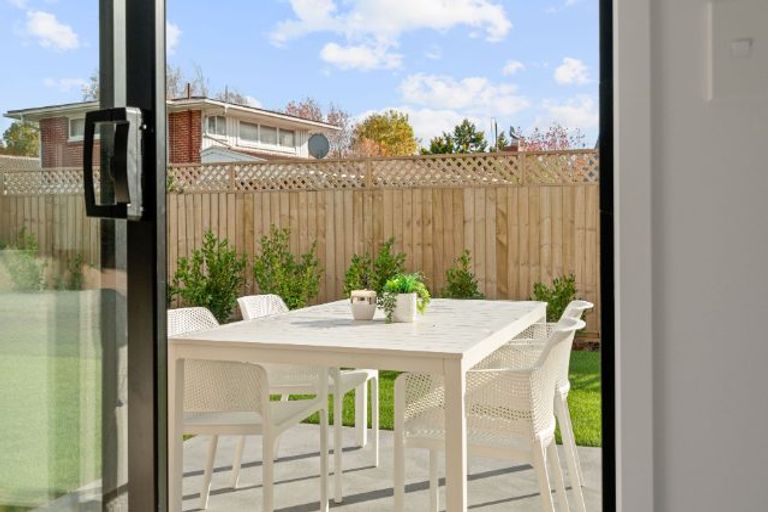 Photo of property in 24 Mohua Lane, Upper Riccarton, Christchurch, 8041