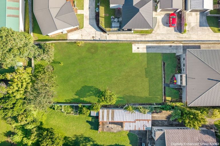 Photo of property in 12a Racecourse Road, Waiuku, 2123