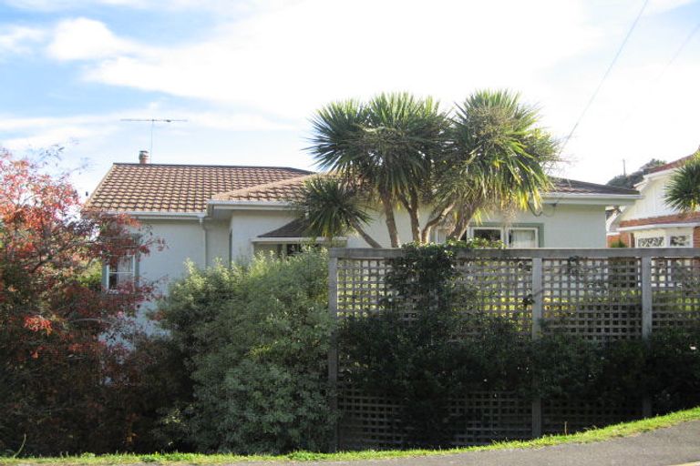 Photo of property in 1 Woodside Terrace, Andersons Bay, Dunedin, 9013