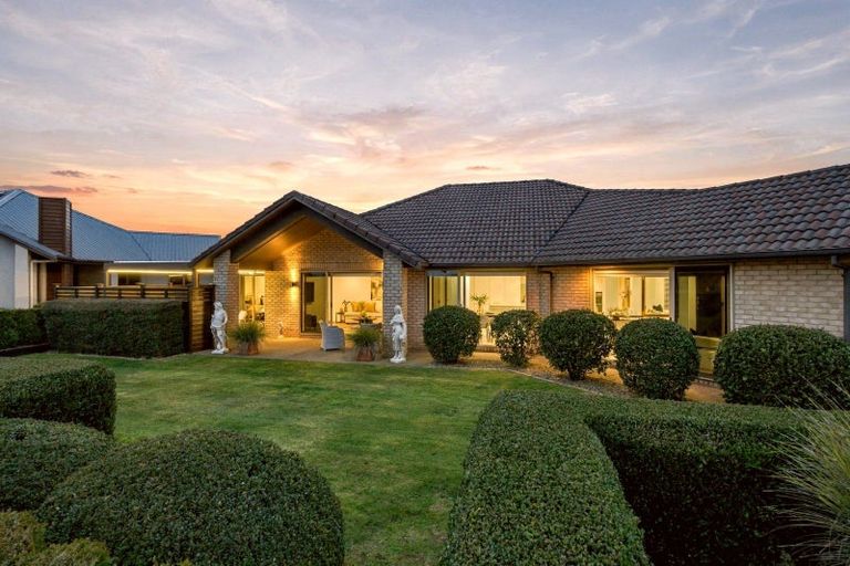Photo of property in 32 Grace James Road, Pukekohe, 2120
