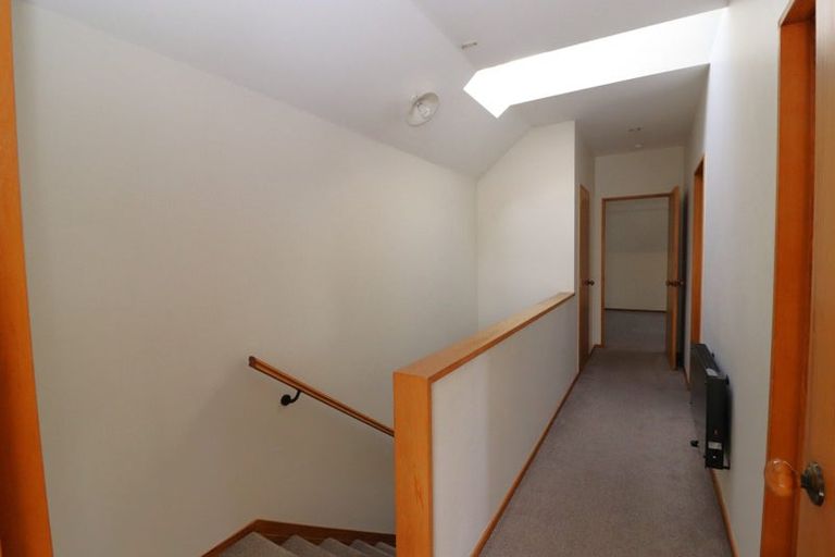 Photo of property in 15 Brockworth Place, Riccarton, Christchurch, 8011