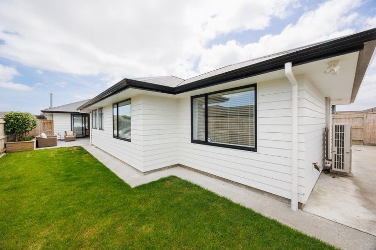 Photo of property in 94 Rosalie Terrace, Kelvin Grove, Palmerston North, 4414