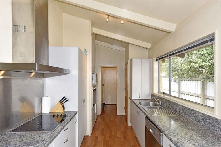 Photo of property in 9 Hersham Place, Bromley, Christchurch, 8062