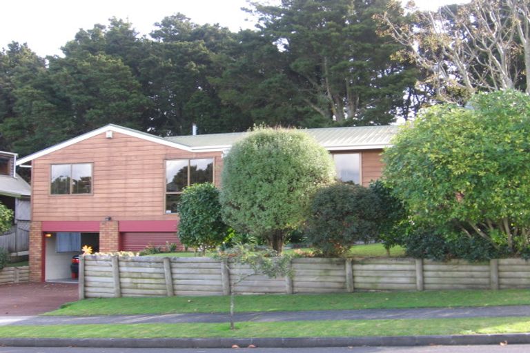 Photo of property in 7 Hakea Place, Totara Heights, Auckland, 2105