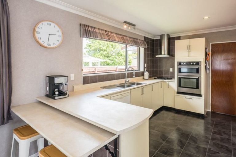 Photo of property in 88 Kennedy Drive, Levin, 5510