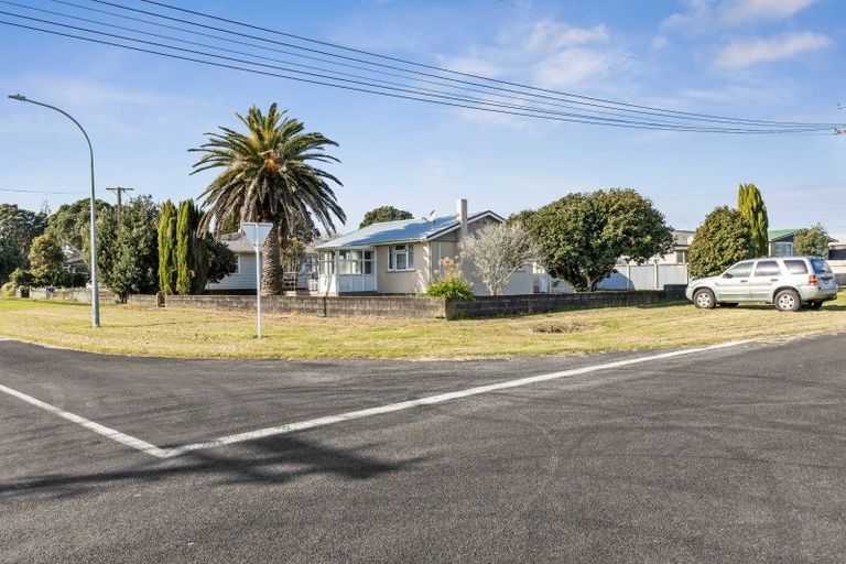 Photo of property in 48 Mouatt Street, Waitara, 4320