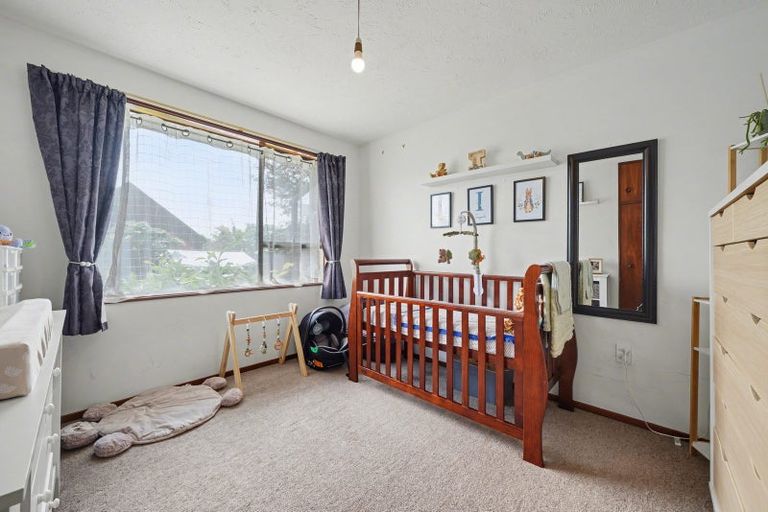 Photo of property in 1/119a Prestons Road, Redwood, Christchurch, 8051