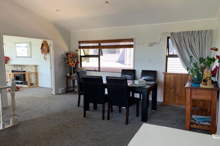 Photo of property in 67 Lynden Avenue, Hillcrest, Auckland, 0627