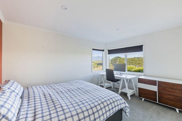 Photo of property in 576a Mangorei Road, Mangorei, New Plymouth, 4371