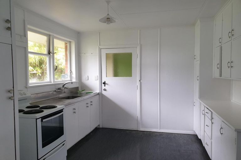 Photo of property in 3 Aberfeldy Street, Cannons Creek, Porirua, 5024