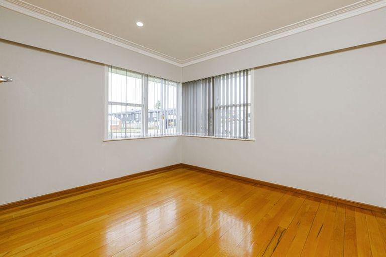 Photo of property in 1/1 Sutton Crescent, Papatoetoe, Auckland, 2025