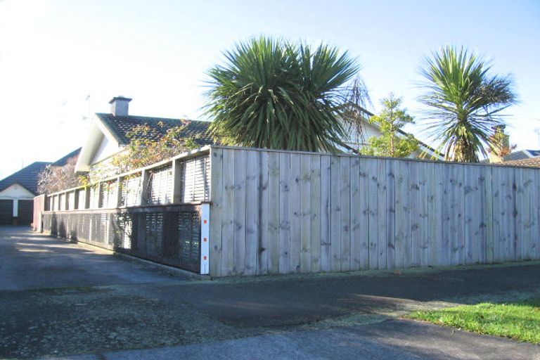 Photo of property in 11 Martin Street, Palmerston North, 4414