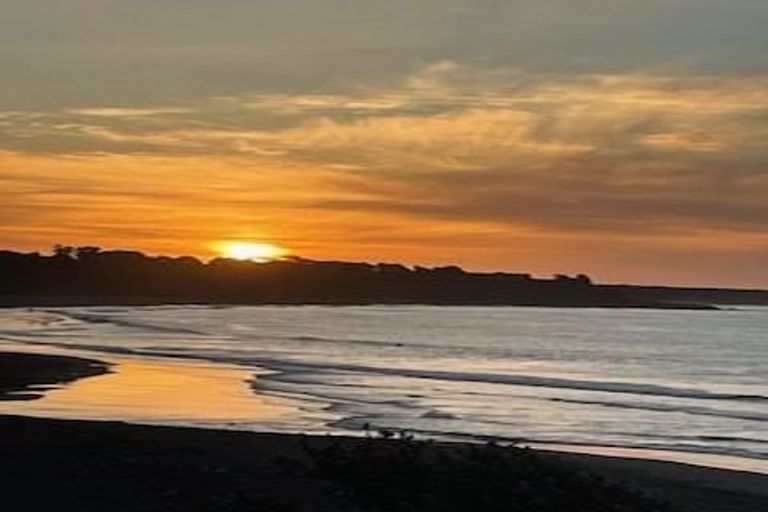 Photo of property in 43 Messenger Terrace, Oakura, 4314