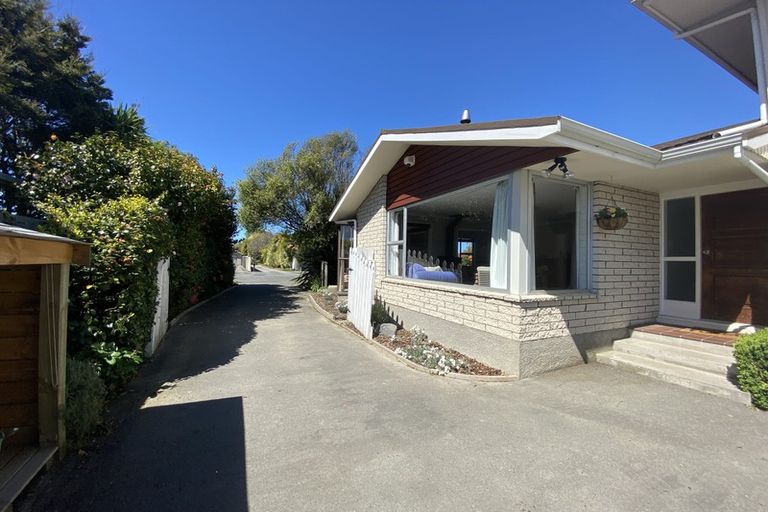 Photo of property in 15 Chilton Drive, Mairehau, Christchurch, 8052