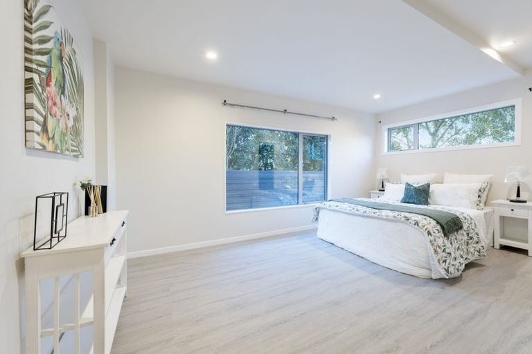Photo of property in 2 Dhaka Lane, Ranui, Auckland, 0612