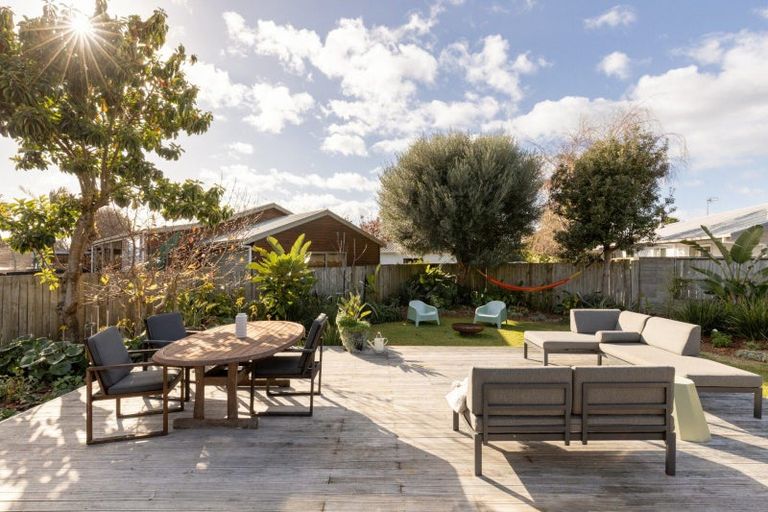 Photo of property in 4 Emerald Place, Papamoa Beach, Papamoa, 3118