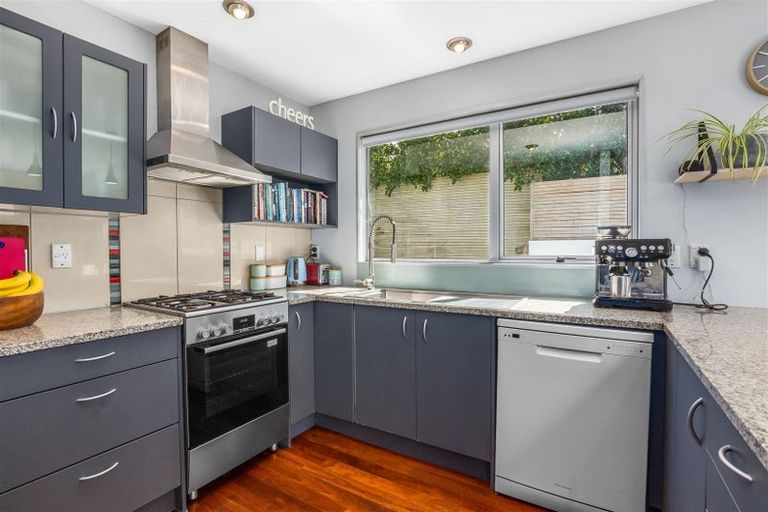 Photo of property in 57 Gordon Road, Plimmerton, Porirua, 5026