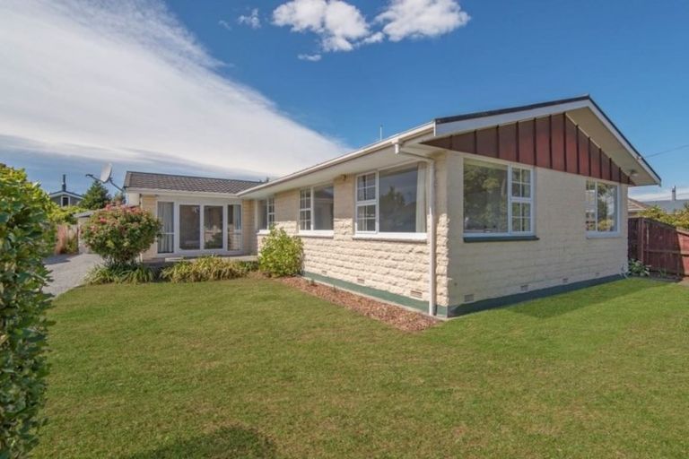 Photo of property in 126 Roydvale Avenue, Burnside, Christchurch, 8053