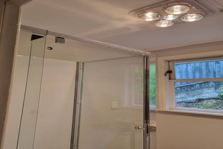 Photo of property in 92 Ironside Road, Johnsonville, Wellington, 6037