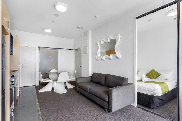 Photo of property in Twin Towers, 802/17 Putney Way, Manukau, Auckland, 2104