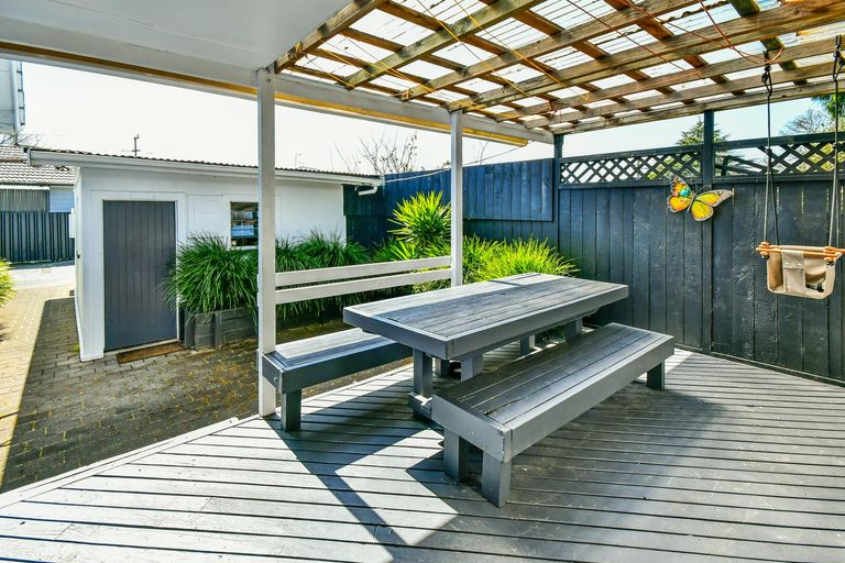 Photo of property in 1/75 Willis Road, Papakura, 2110