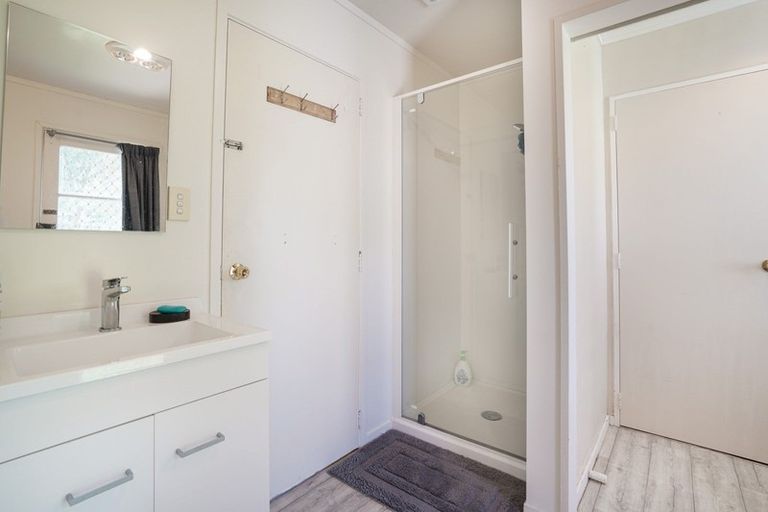 Photo of property in 12 Rata Street, Tokomaru, Palmerston North, 4474